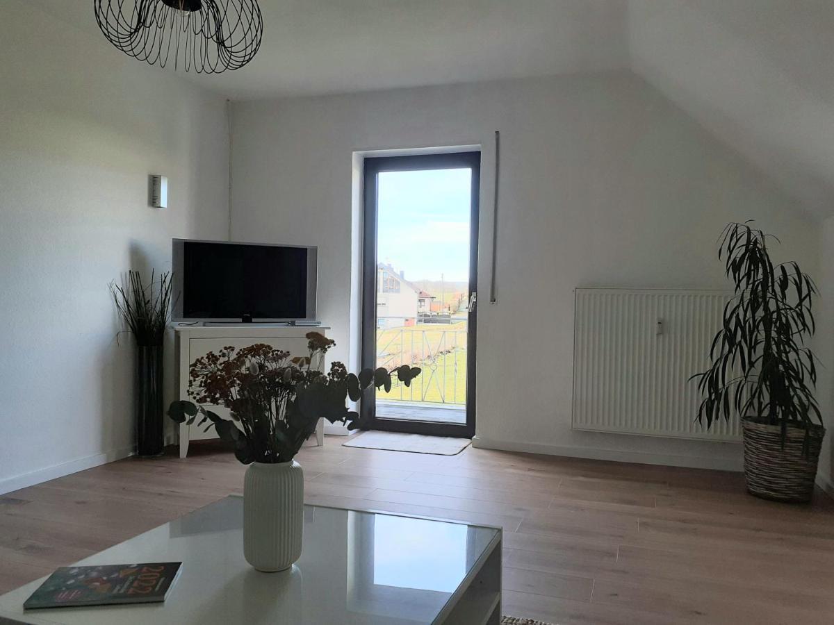 Eifelstern-Schoene Ferienwohnung Mit Balkon Kalenborn-Scheuern Zewnętrze zdjęcie