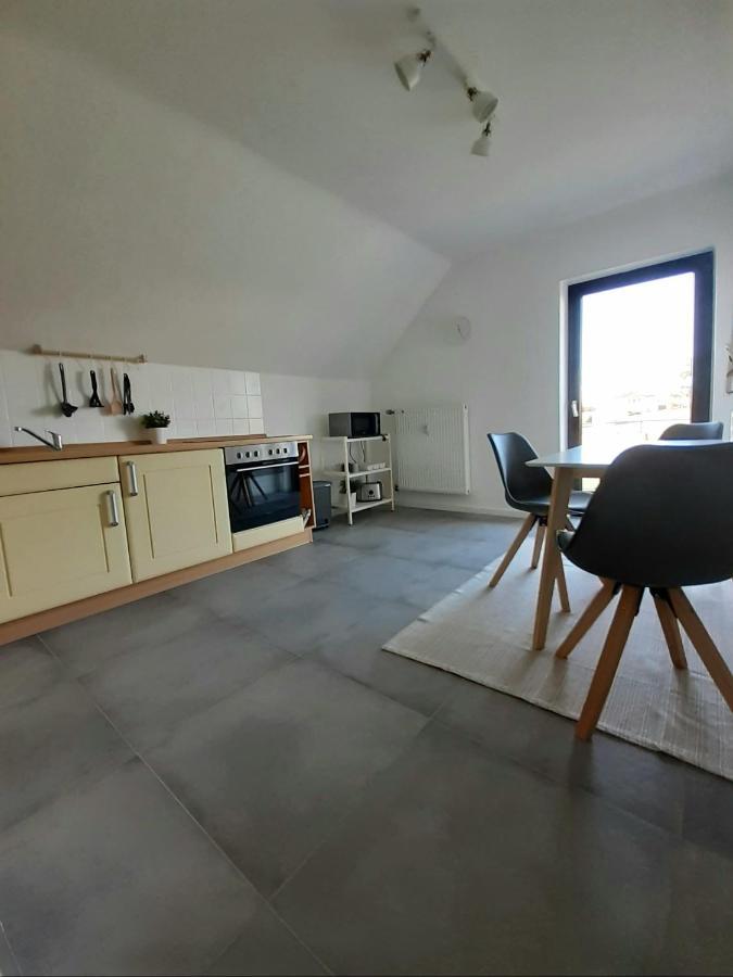 Eifelstern-Schoene Ferienwohnung Mit Balkon Kalenborn-Scheuern Zewnętrze zdjęcie